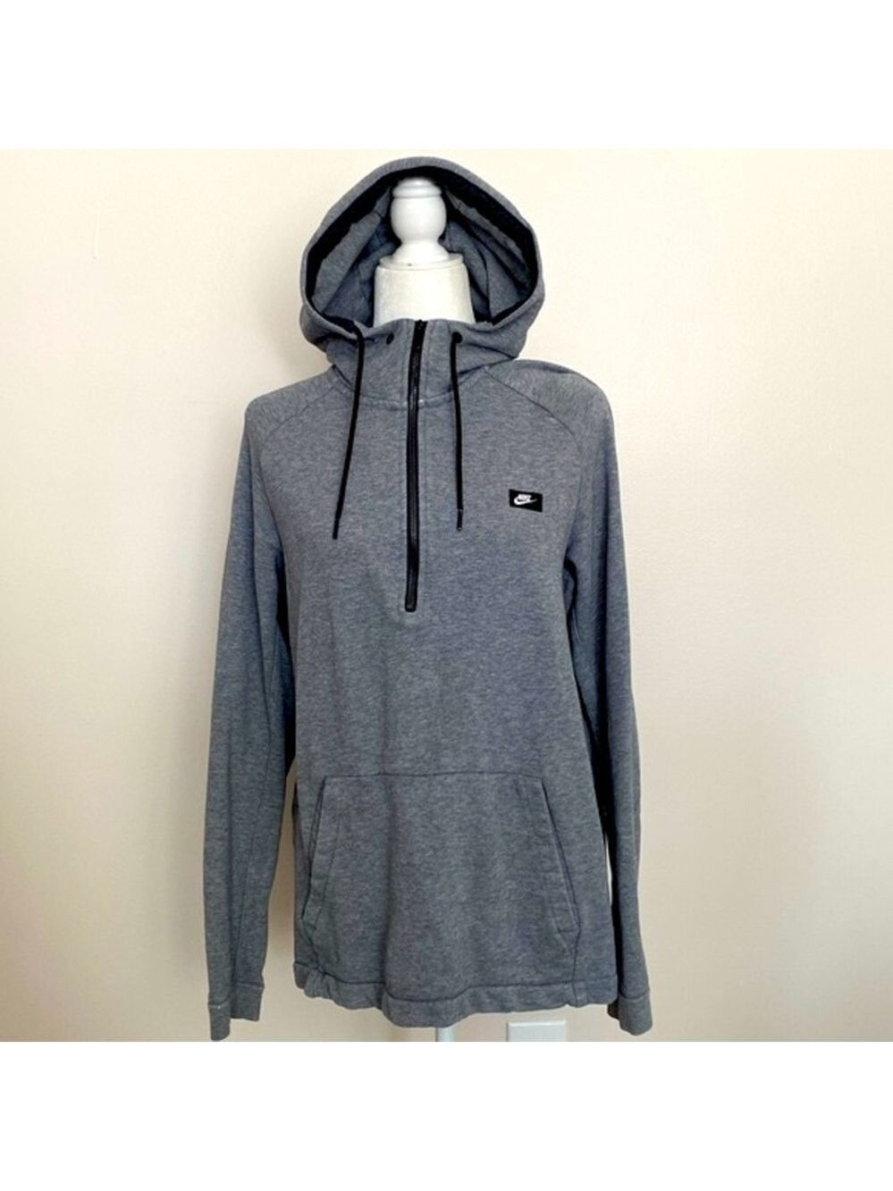 Nike gray hooded sweatshirt 1/4 zip